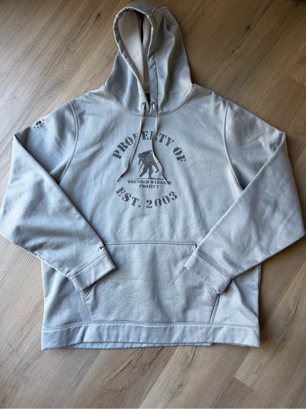 Under Armour Men’s HoodieGray Hoodie